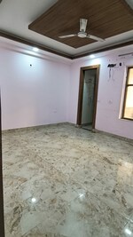 3 BHK 200 Sq.Yd. Builder Floor in Green Fields Colony