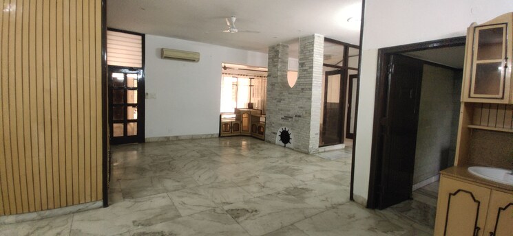 Room, sector 9 panchkula 6 Bedroom 4500 Sq.Ft. Independent House In Sector 9 Panchkula Panchkula 9534695