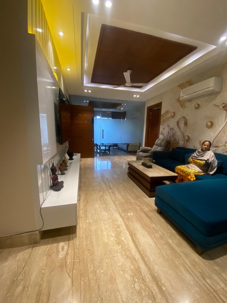 Living Room, sector 4 4 Bedroom 2000 Sq.Ft. Builder Floor In Sector 4 Panchkula 9534742