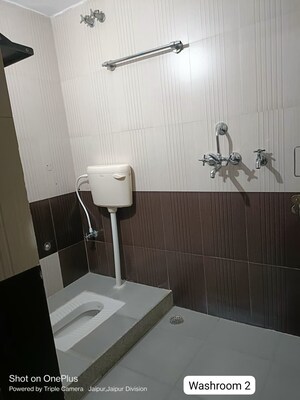 Bathroom in 6 BHK Villa at Shyam Nagar – for Rent