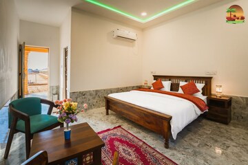 2 BHK Apartment For Rent in Vasundhara CHS Gokuldham, Gokuldham Colony