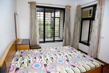 Bedroom in 3 BHK Apartment at Jyoti Sukriti, Goregaon East – for Rent