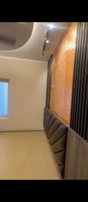 Furnished Amenities in 2.5 BHK Apartment at Shriram Luxor, Hennur Road – for Rent