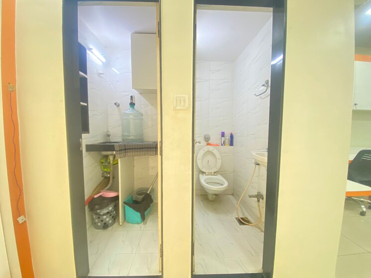 Bathroom, goregaon east Commercial Office Space 400 Sq.Ft. In Goregaon East Mumbai 9534761