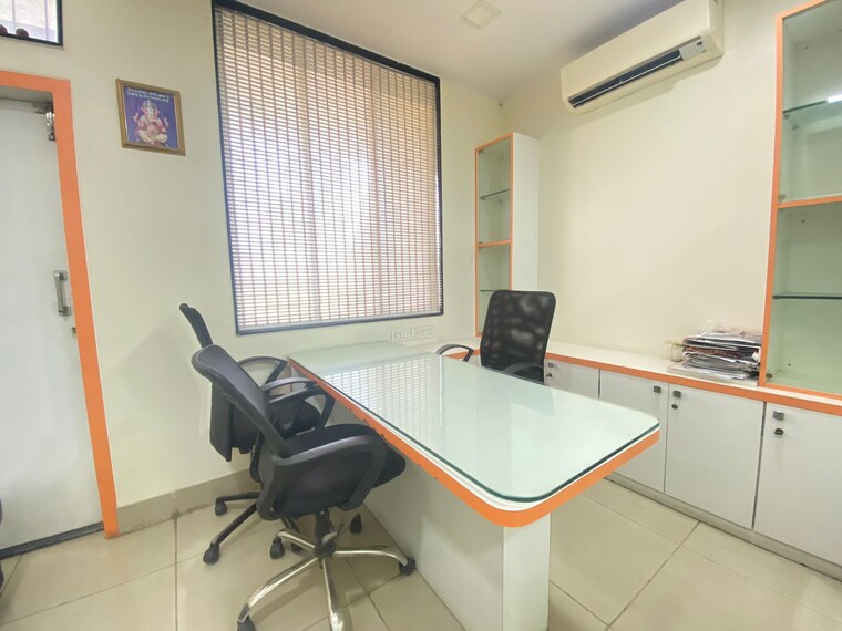 Team Area, goregaon east Commercial Office Space 400 Sq.Ft. In Goregaon East Mumbai 9534761
