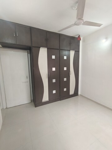 Room in 1 BHK Apartment at Himgiri Lokupvan Phase II CHS Ltd, Vasant Vihar – for Rent