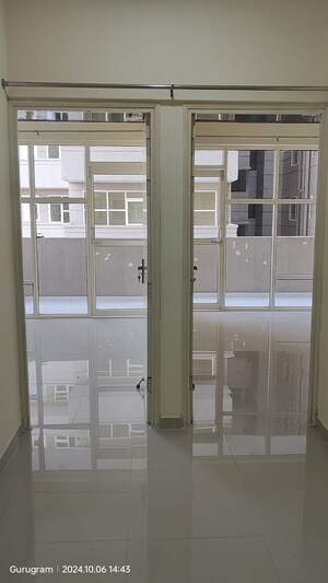 Bathroom in 2 BHK Apartment at Pyramid Heights, Sector 85 – for Rent