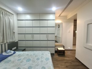 Room in 3 BHK Apartment at Sheth Vasant Galaxy, Goregaon West – for Rent