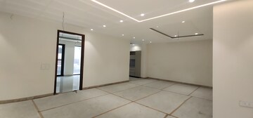 Building Lobby in 3.5 BHK Builder Floor at Sector 2 – for Rent