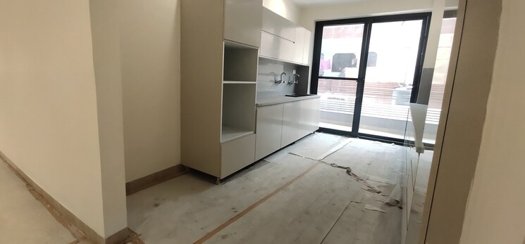 Room, sector 2 3.5 Bedroom 3400 Sq.Ft. Builder Floor In Sector 2 Panchkula 9534885