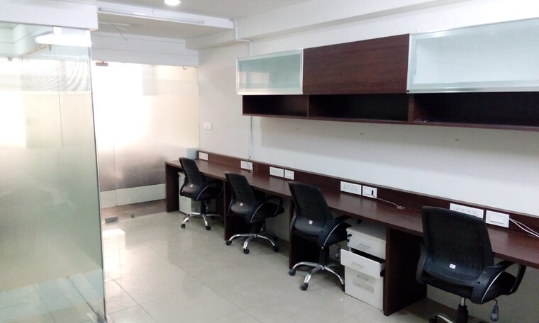 Team Area, thaltej Commercial Office Space 777 Sq.Ft. In Thaltej Ahmedabad 9534865