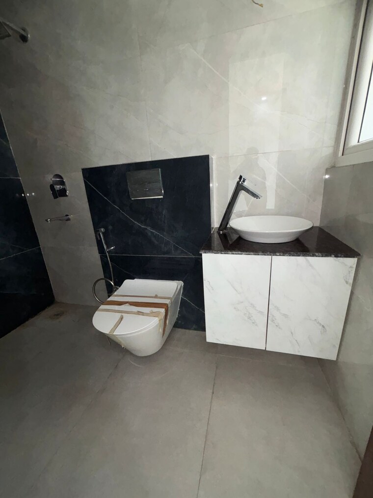 Bathroom, samridhi-daksh-avenue 3 Bedroom 1980 Sq.Ft. Apartment In Sector 150 Noida 9534877