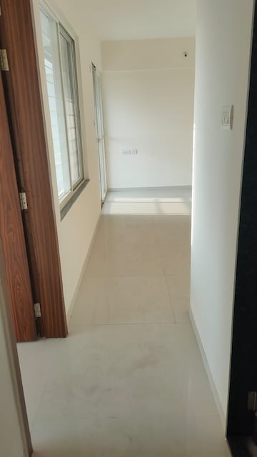 Room in 2 BHK Apartment at Pristine Greens, Moshi – for Rent