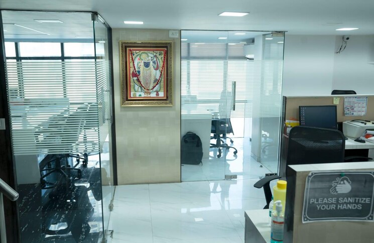 Team Area, neo-corporate-plaza Commercial Office Space 1700 Sq.Ft. In Malad West Mumbai 9534927