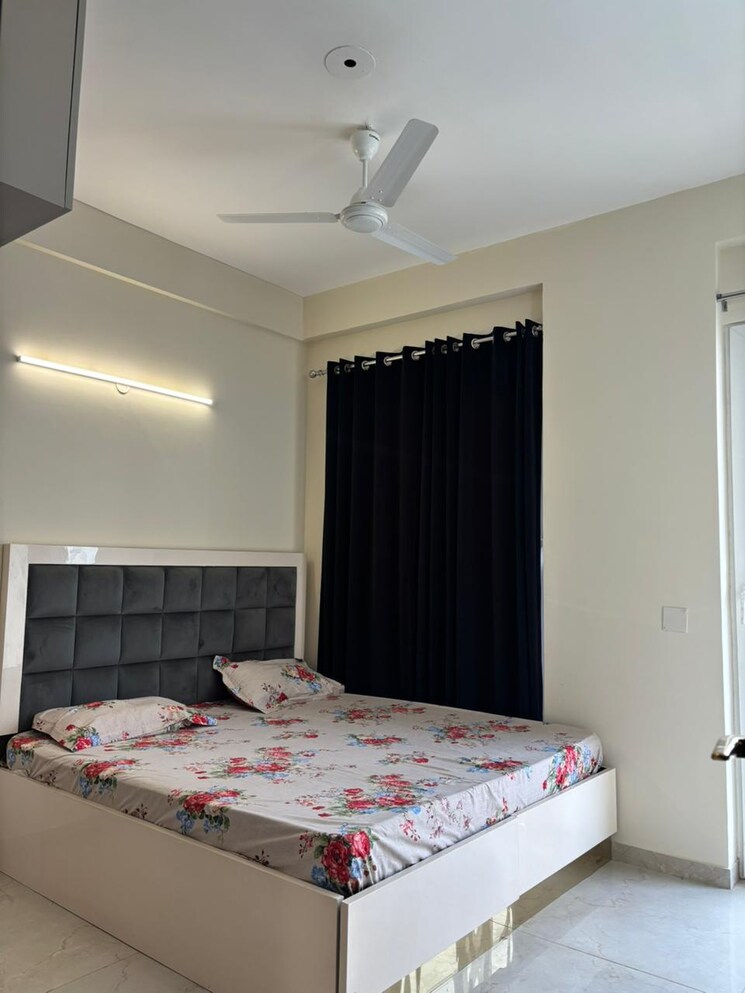Bedroom, smart-world-orchard 3 Bedroom 1630 Sq.Ft. Apartment In Sector 61 Gurgaon 9534918