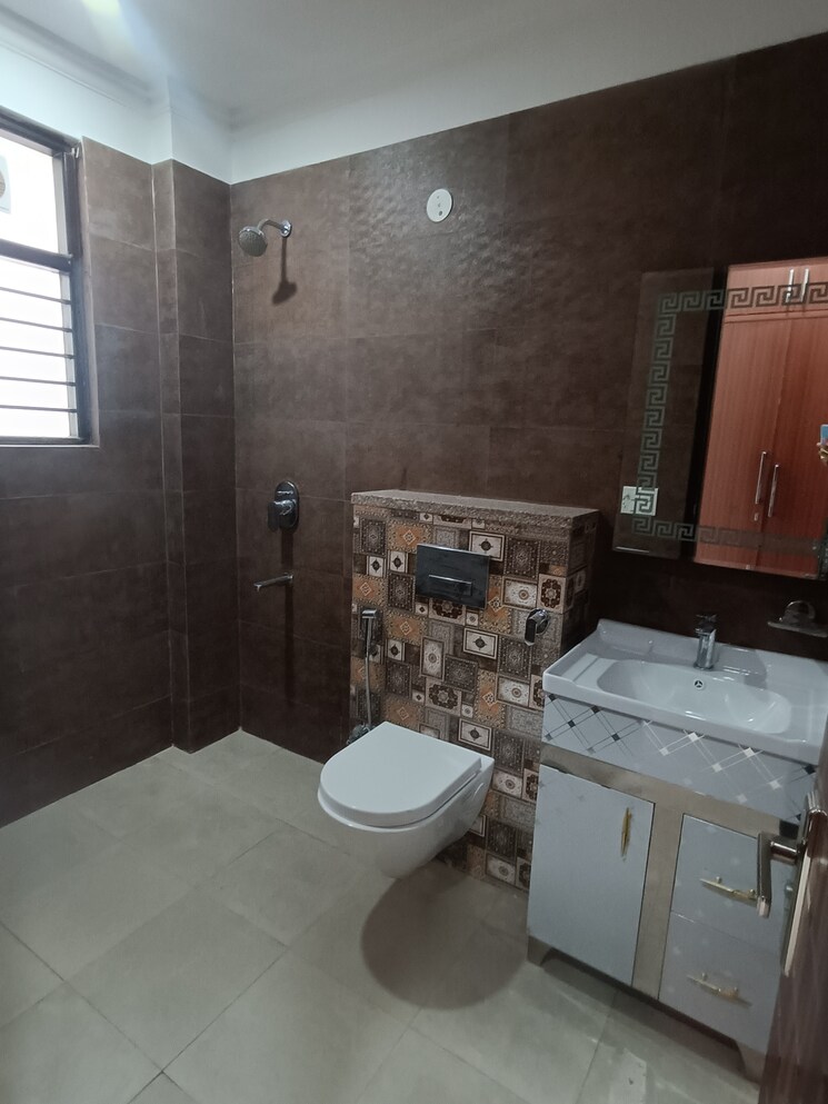 Kitchen, ansal-api-esencia 3 Bedroom 2000 Sq.Ft. Builder Floor In Sector 67 Gurgaon 9534966