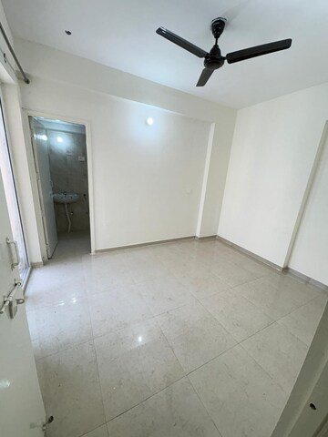 Room in 2 BHK Apartment at Signature The Millennia 3, Sector 37d – for Rent