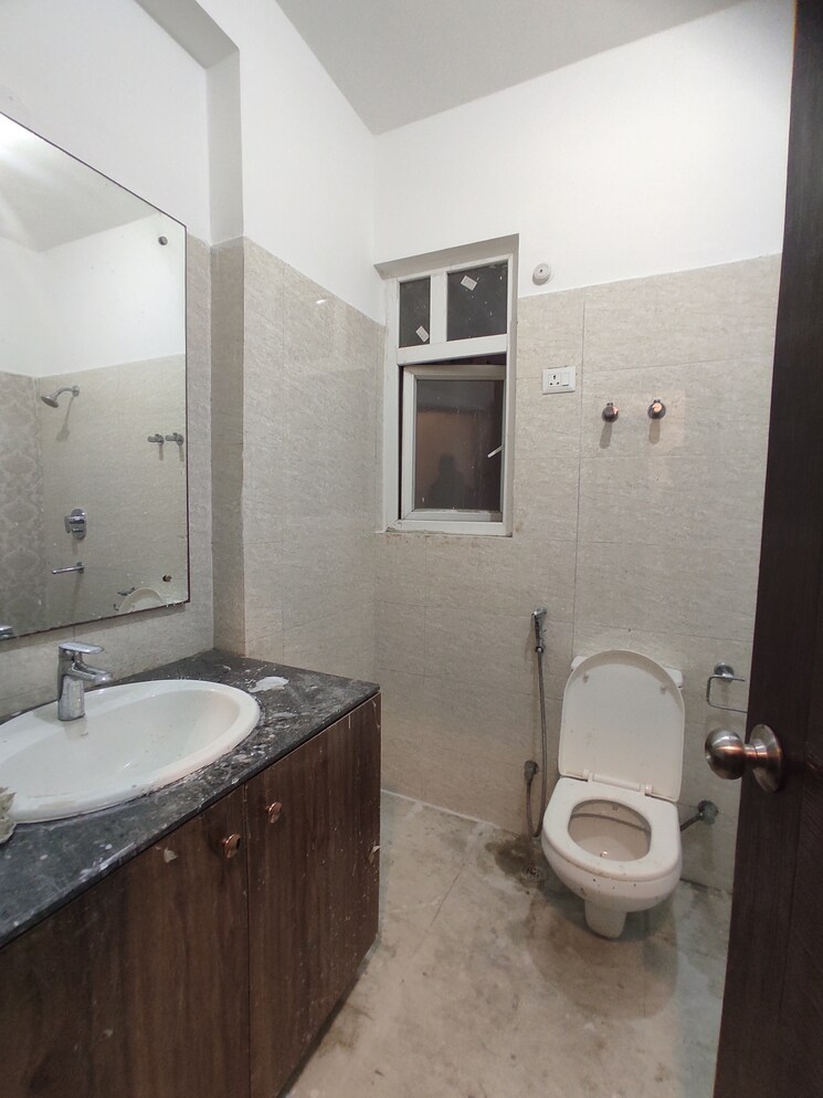 Bathroom, ats-kocoon 3 Bedroom 1745 Sq.Ft. Apartment In Sector 109 Gurgaon 9534946