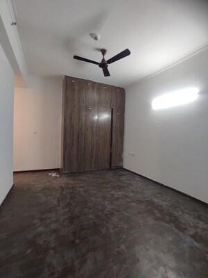 Room in 3 BHK Apartment at ATS Kocoon, Sector 109 – for Rent