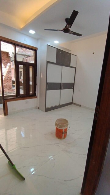 Room in 2 BHK Apartment at Bisrakh Jalalpur – for Sale