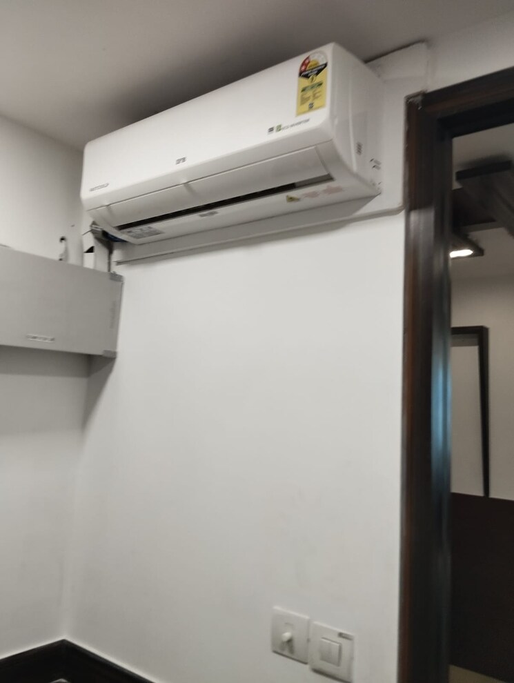 undefined, jogeshwari east Commercial Office Space 950 Sq.Ft. In Jogeshwari East Mumbai 9534953