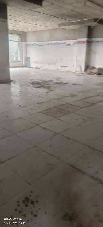 Room in  Office Space at Sanjay Place – for Sale