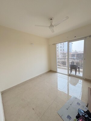 Room in 2 BHK Apartment at Signature Global The Millennia, Sector 37d – for Rent