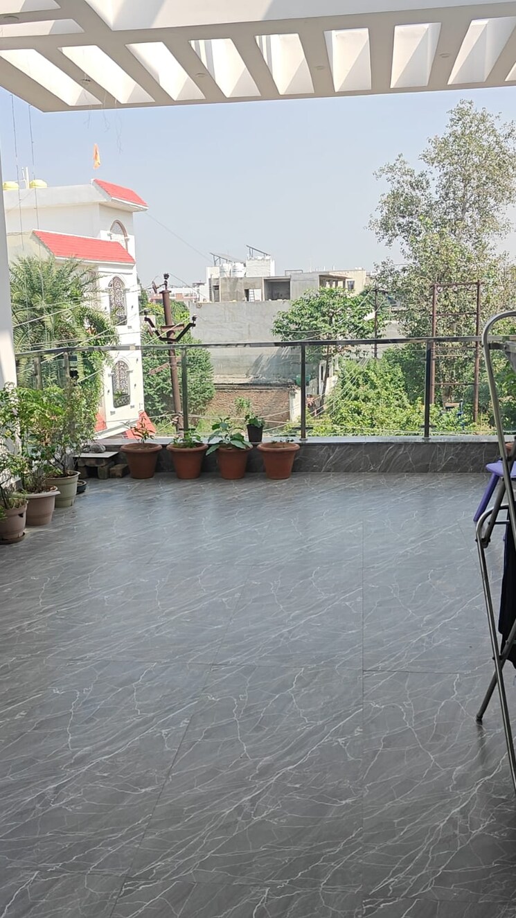Balcony, gomti nagar 6+ Bedroom 2230 Sq.Ft. Independent House In Gomti Nagar Lucknow 9535018