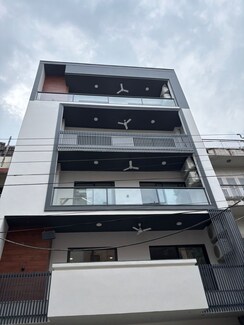 3 BHK Builder Floor For Sale in Defence Colony