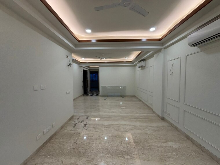 Kitchen, defence colony 3 Bedroom 217 Sq.Yd. Builder Floor In Defence Colony Delhi 9535026