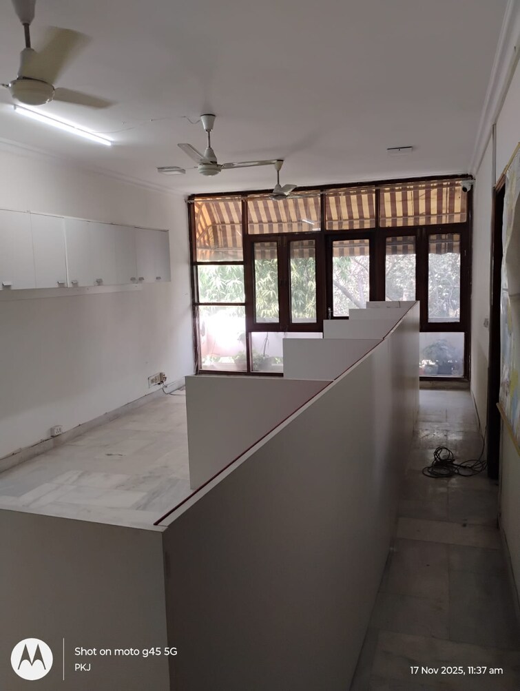 Balcony, hauz khas enclave 3 Bedroom 2000 Sq.Ft. Builder Floor In Hauz Khas Enclave Delhi 9535033