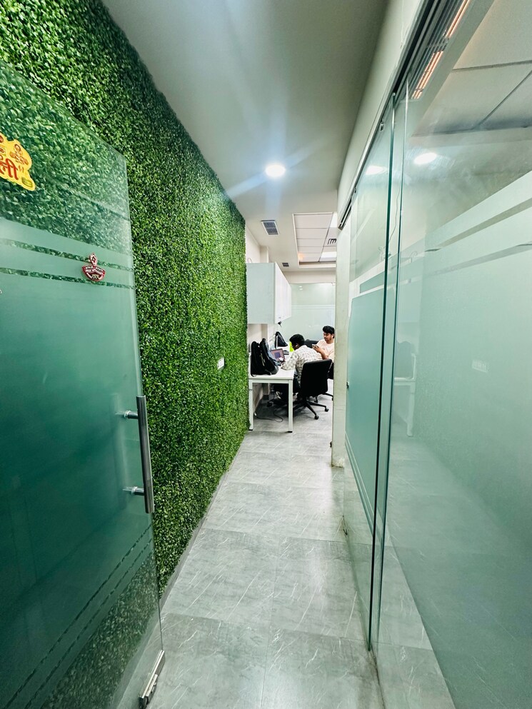 Balcony, vipul-business-park Commercial Office Space 850 Sq.Ft. In Tikri Gurgaon 9535043