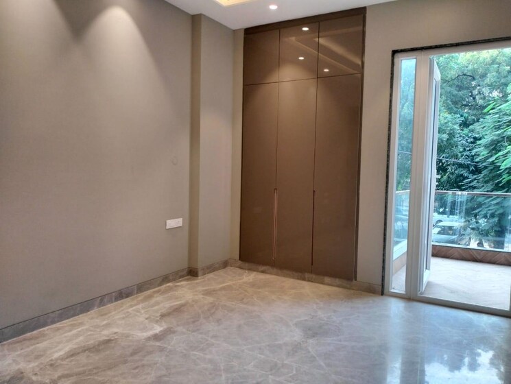 Room, kalkaji 3 Bedroom 2000 Sq.Ft. Builder Floor In Kalkaji Delhi 9535079