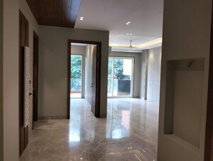 Room in 3 BHK Builder Floor at Kalkaji – for Sale