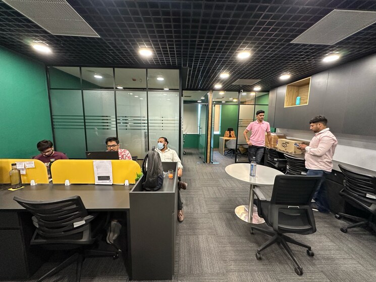 Team Area, vipul-business-park Commercial Office Space 1099 Sq.Ft. In Tikri Gurgaon 9535089