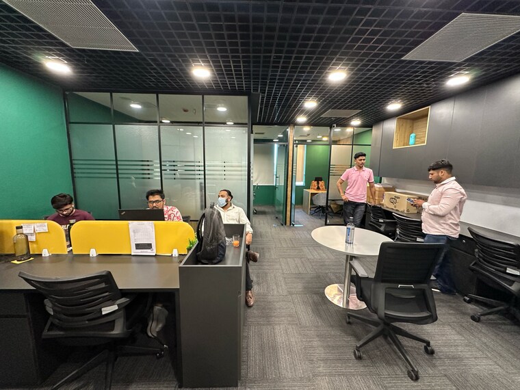 Team Area, vipul-business-park Commercial Office Space 1099 Sq.Ft. In Tikri Gurgaon 9535089