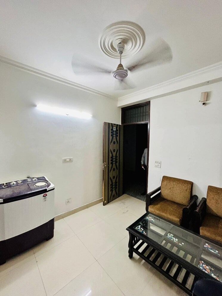 Living Room, chattarpur 1 Bedroom 450 Sq.Ft. Builder Floor In Chattarpur Delhi 9535120