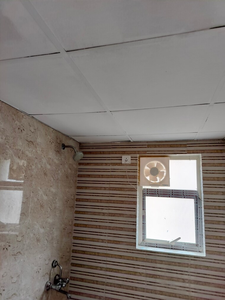 Bathroom, sikka-karnam-greens 2 Bedroom 940 Sq.Ft. Apartment In Sector 143b Noida 9535161