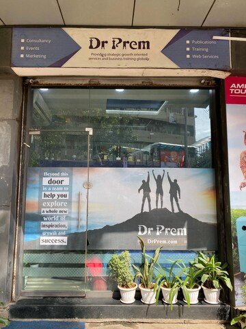  Showroom – Exterior View View at Kandivali East - for Rent