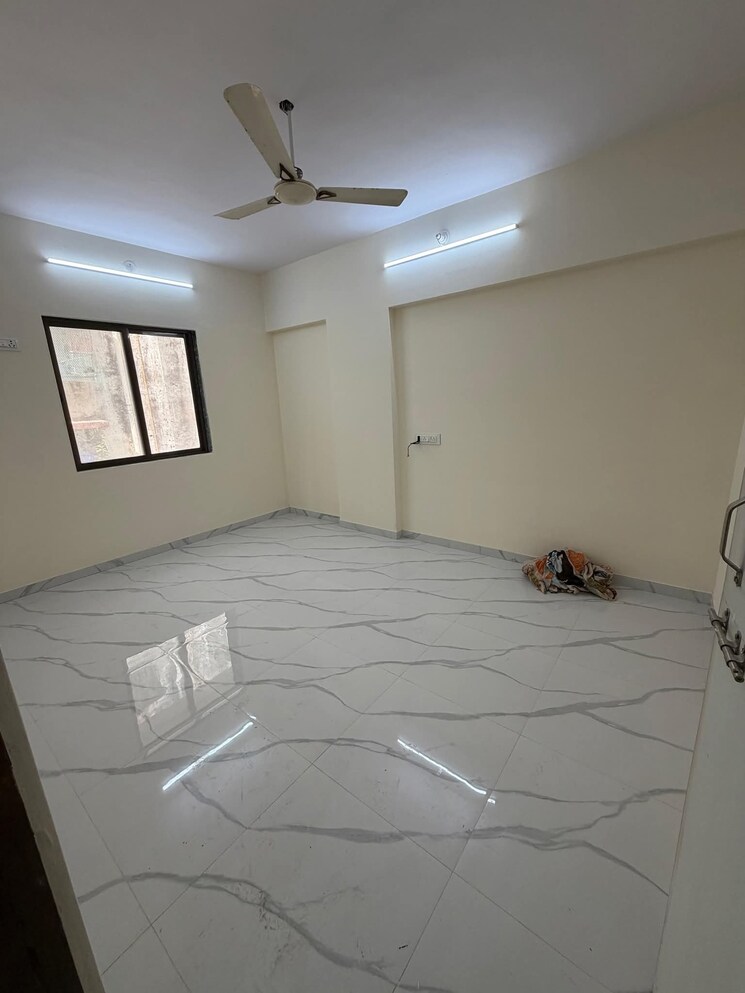 Room, dn nagar 1 Bedroom 520 Sq.Ft. Apartment In Dn Nagar Mumbai 9535195