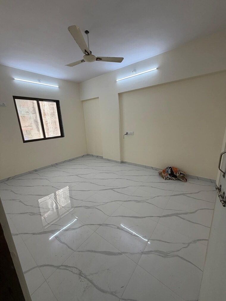 Room, dn nagar 1 Bedroom 520 Sq.Ft. Apartment In Dn Nagar Mumbai 9535195