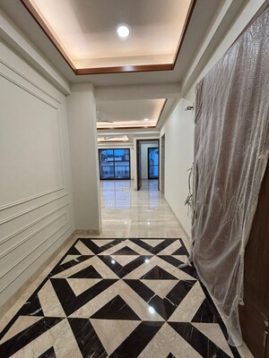 Building Lobby in 4 BHK Builder Floor at Defence Colony – for Sale