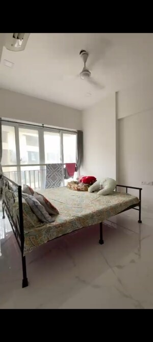 2 BHK Apartment For Rent in Ruparel Ariana, Parel