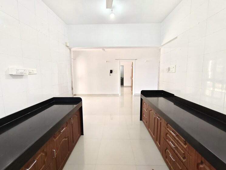 Kitchen, silver-leaf-ii 3 Bedroom 1900 Sq.Ft. Apartment In Shivajinagar Pune 9535260
