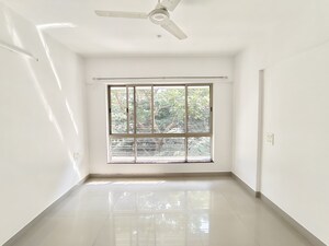 Furnished Amenities in 3 BHK Apartment at Silver Leaf II, Shivajinagar – for Rent