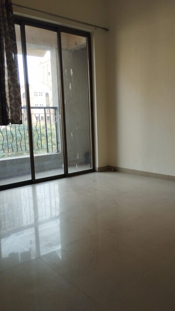 Room in 2 BHK Apartment at Kumar Urban Kul Ecoloch, Mahalunge – for Rent