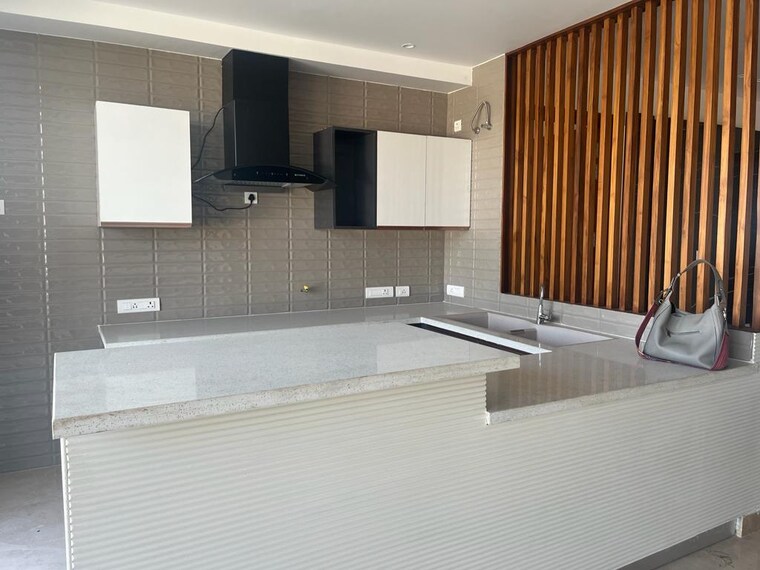 Room, sector 2 3 Bedroom 4000 Sq.Ft. Builder Floor In Sector 2 Panchkula 9535280