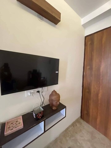 Room in 1 BHK Apartment at Freedom Fighters Enclave – for Rent