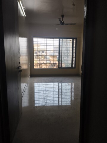 Room in 1.5 BHK Apartment at Tilak Nagar Building, Tilak Nagar – for Rent