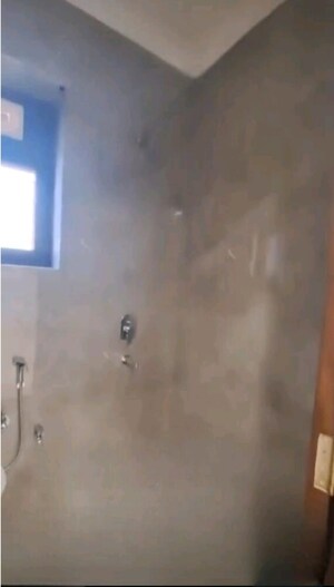 Room in 3 BHK Builder Floor at RPS Palm Drive, Sector 88 – for Sale